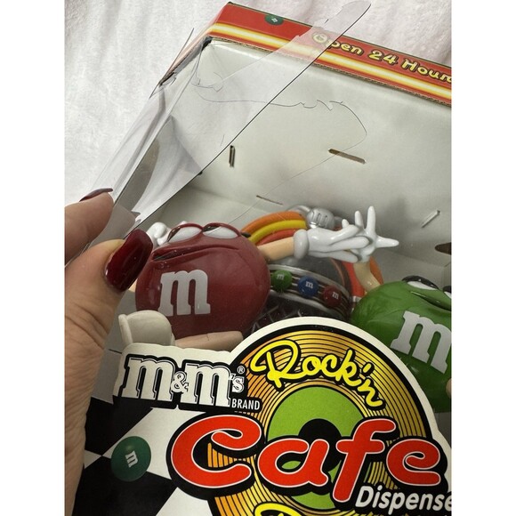 M&M Rock Café Roll Candy Dispenser Jukebox Red & Green Characters 1980s - Picture 5 of 10